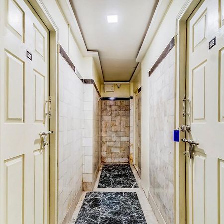 Super Oyo Hotel Dreamland Mumbai Exterior photo