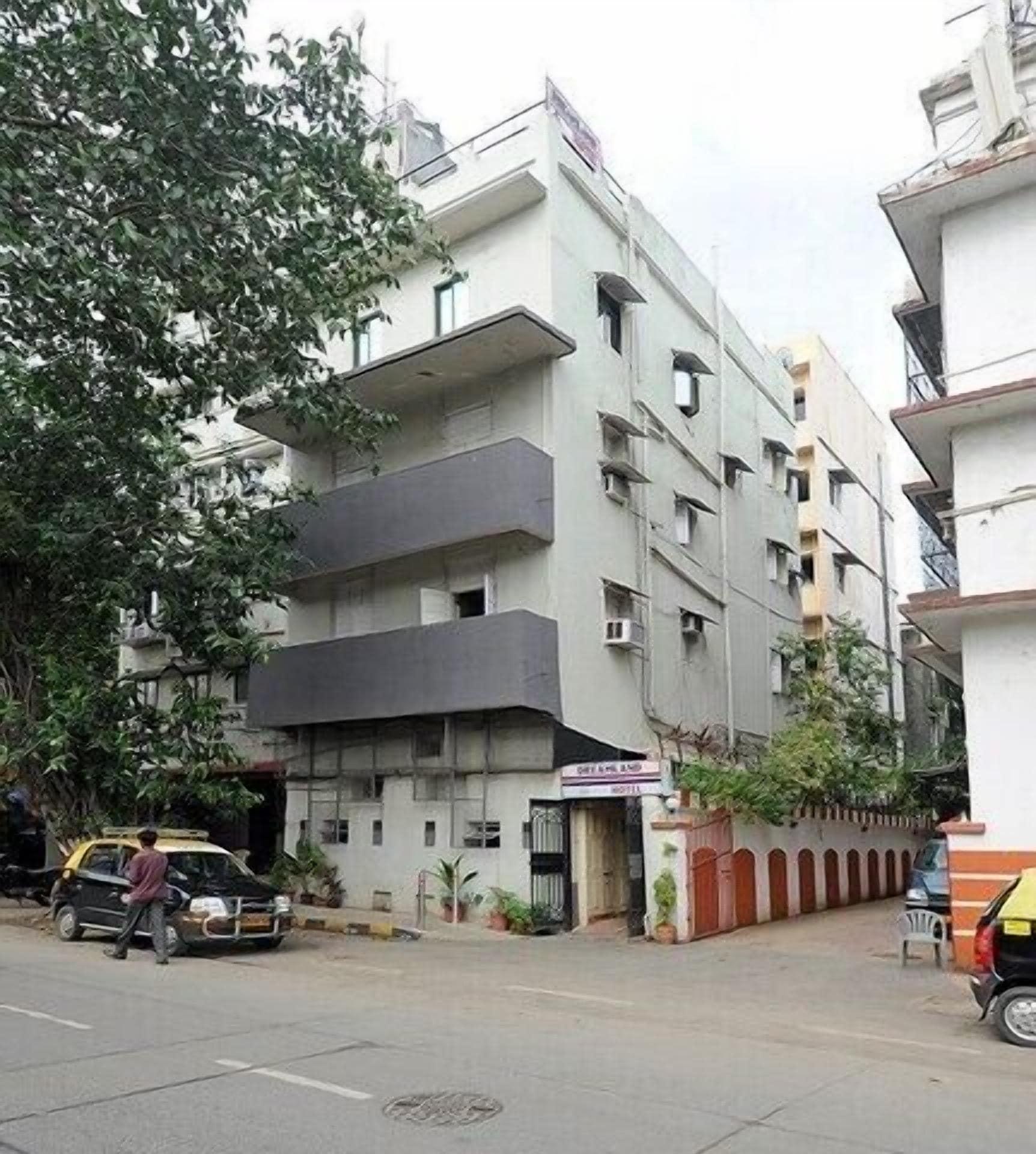 Super Oyo Hotel Dreamland Mumbai Exterior photo